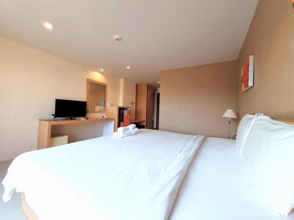 T5 Suites Pattaya Εξωτερικό φωτογραφία
