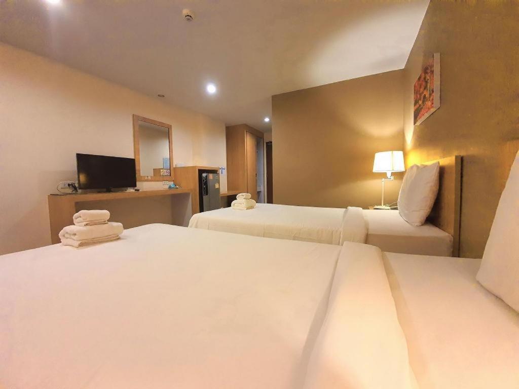 T5 Suites Pattaya Εξωτερικό φωτογραφία