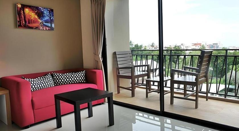T5 Suites Pattaya Εξωτερικό φωτογραφία