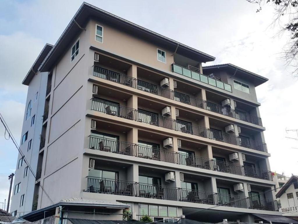 T5 Suites Pattaya Εξωτερικό φωτογραφία